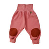 Bio Baby Hose aus weichem ripp cord in peach. Babyhose mit Knieverstärkung – ideal für Krabbler und Laufanfänger 