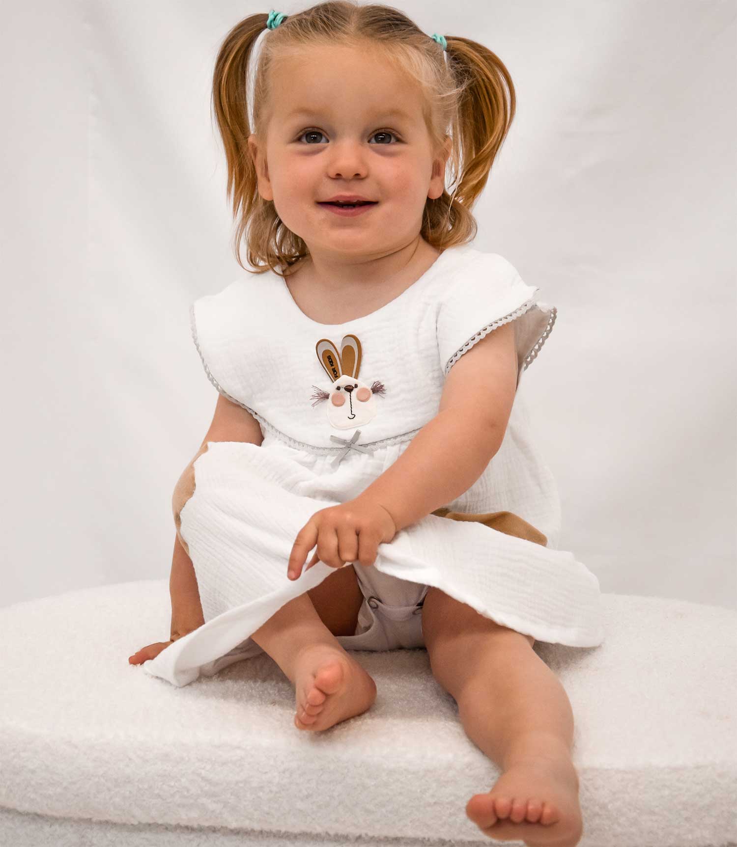 Baby Kleid aus Musselin für Mädchen mit Bodyeinsatz damit nichts verrutscht