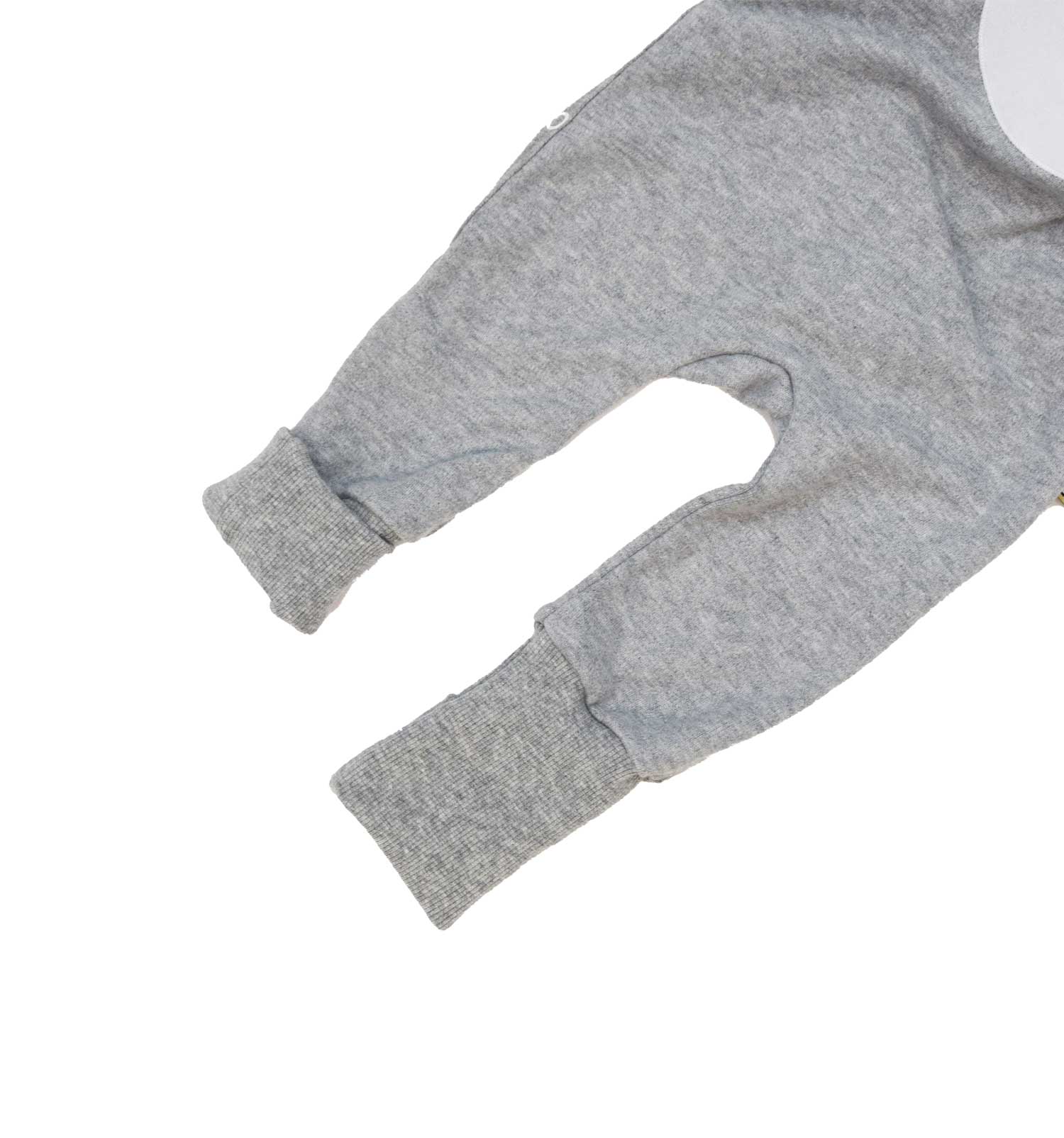 Mitwachsender Pyjama für Kleinkinder und babys einfach das bein umstulpen und die nächste Größe ist das kein lästiges ständiges Nachkaufen der Babykleidung