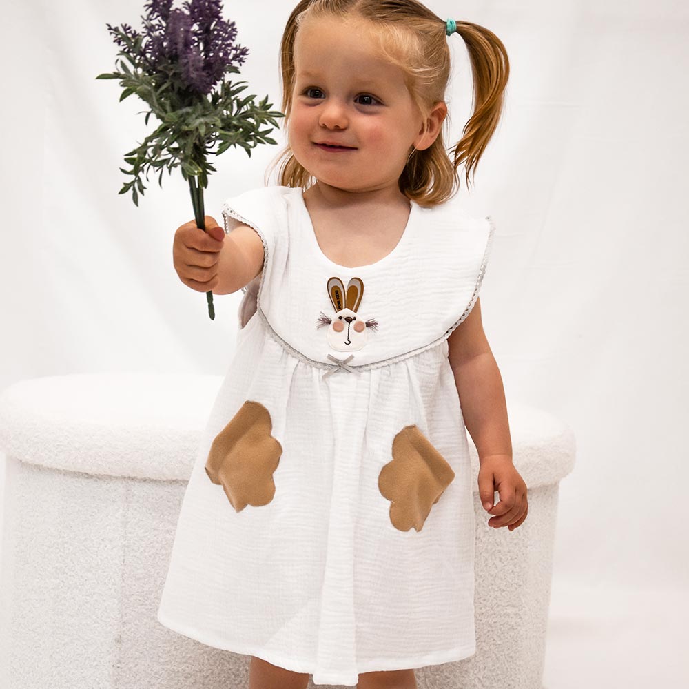Geschenk zur Kinderparty oder Kinder Geburtstag Musselin Kleid das perfekt für die Sommerhitze ist 
