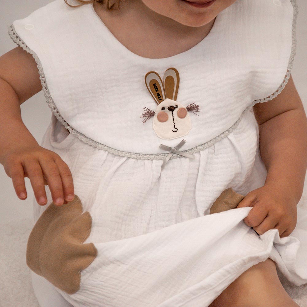 Baby Kleid aus Musselin weich zur Haut, ideal für Sommer & geeignet als Geschenk mit süßen Tiermotiv