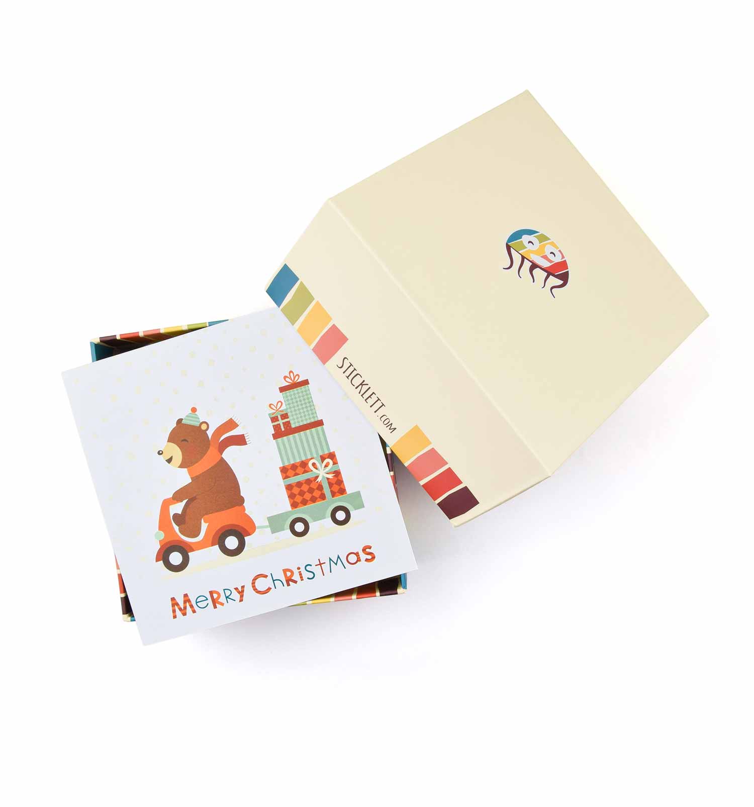 Geschenkbox aus hochwertiger Feinkartonage mit personalisierbarer Grußkarte | sticklett Online Store.