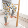Krabbelhose mit süßen Hunden | sticklett Online Store.